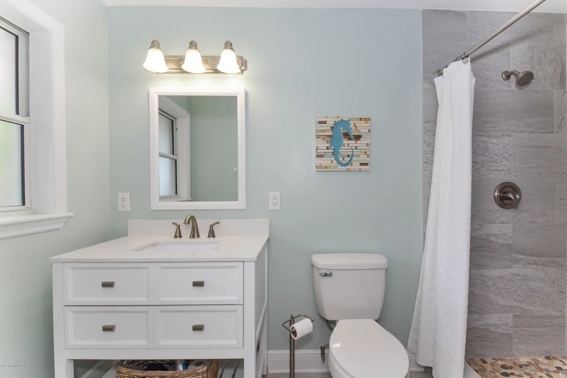 Photo of 460 Oak Ridge Drive