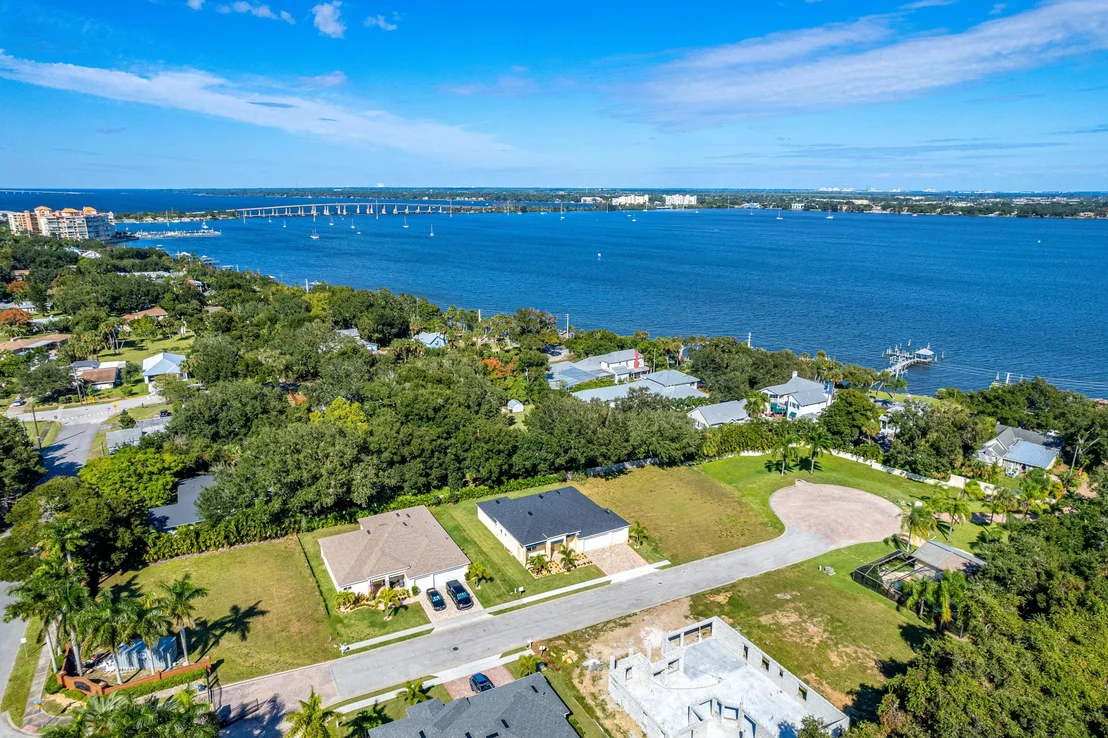 Photo of 35 Loch Ness Drive