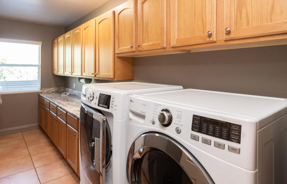 Photo of 6940 Hacienda Drive