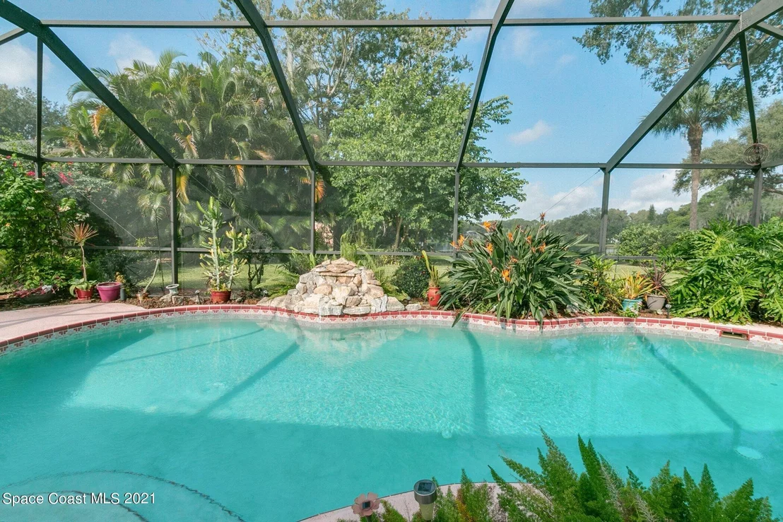 Photo of 842 Potomac Drive