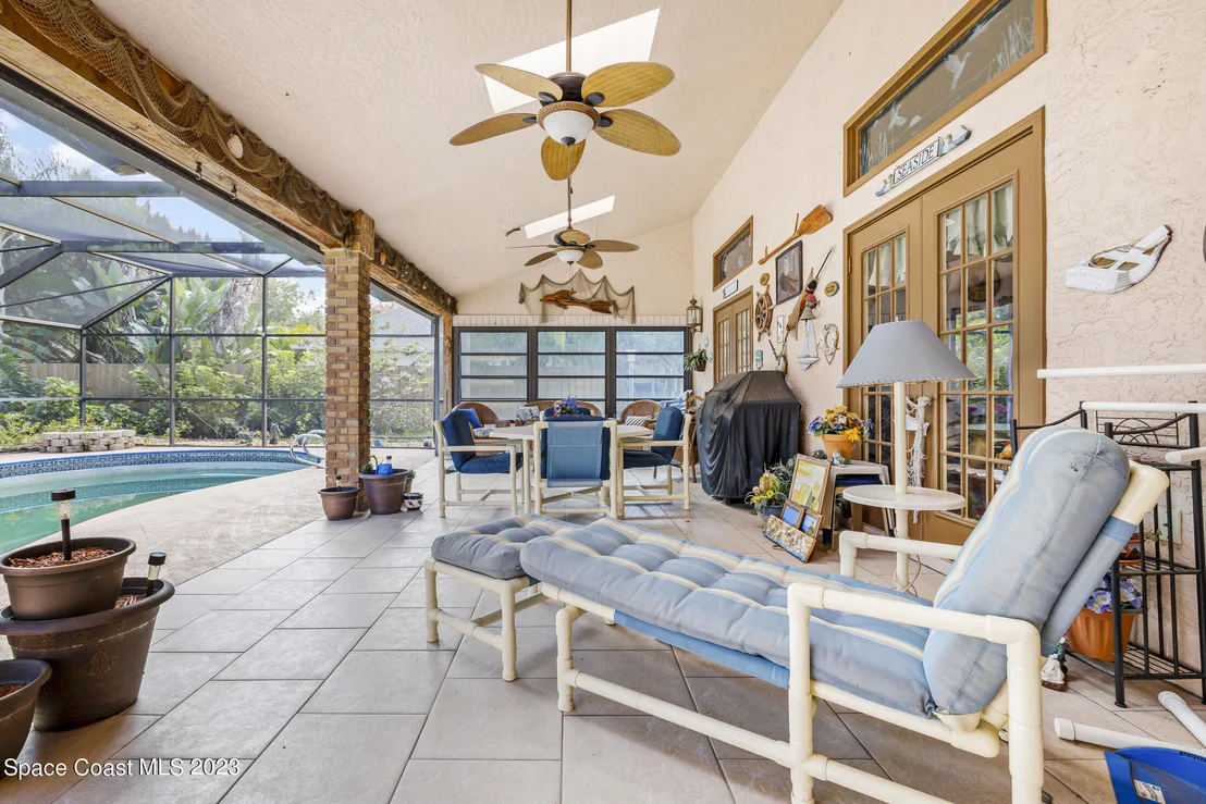 Photo of 889 Spanish Wells Drive
