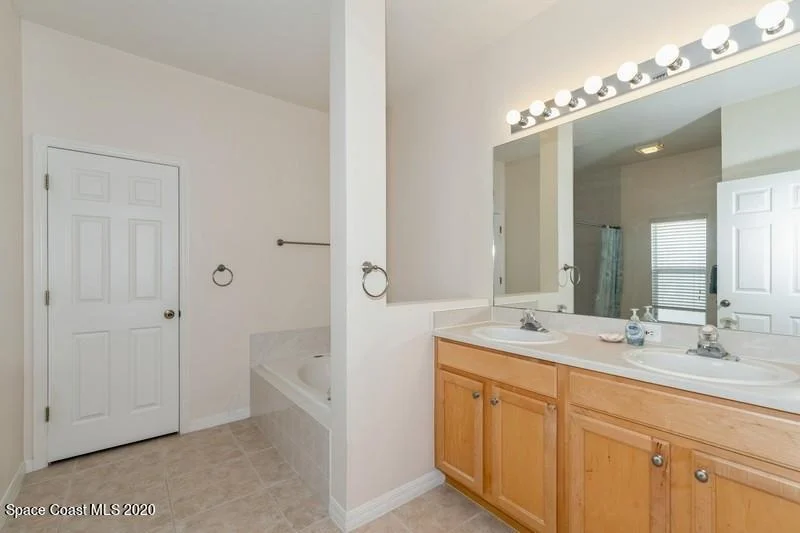Photo of 812 Del Mar Circle