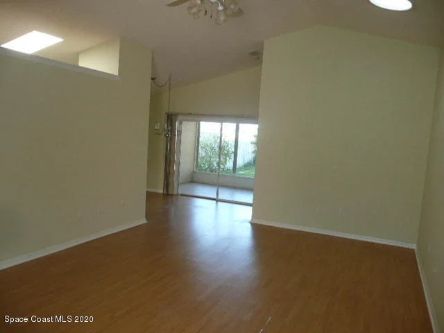Photo of 1084 S Fork Circle
