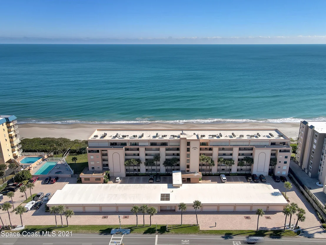 Photo of Unit 310 at 995 N Highway A1a