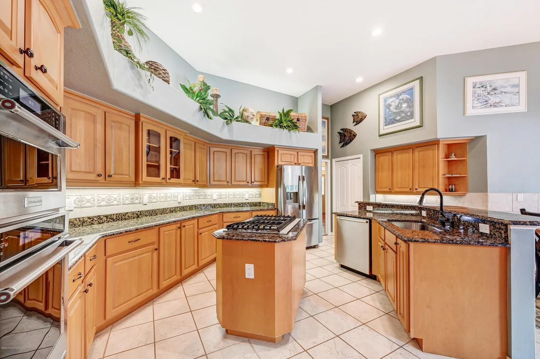 Photo of 3850 Beechgrove Road