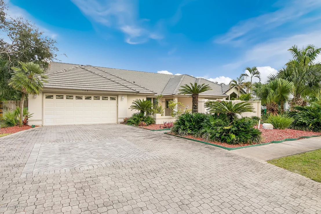 Photo of 708 Peregrine Drive