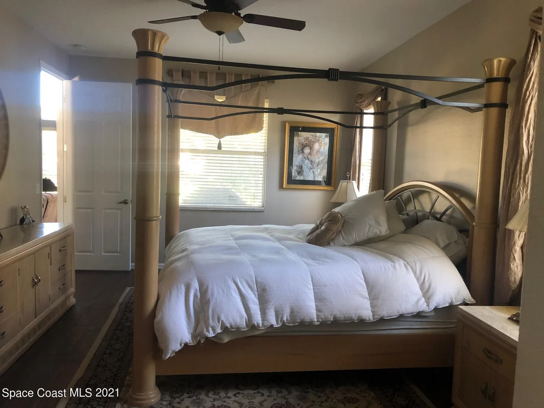 Photo of 4630 Portage Trail