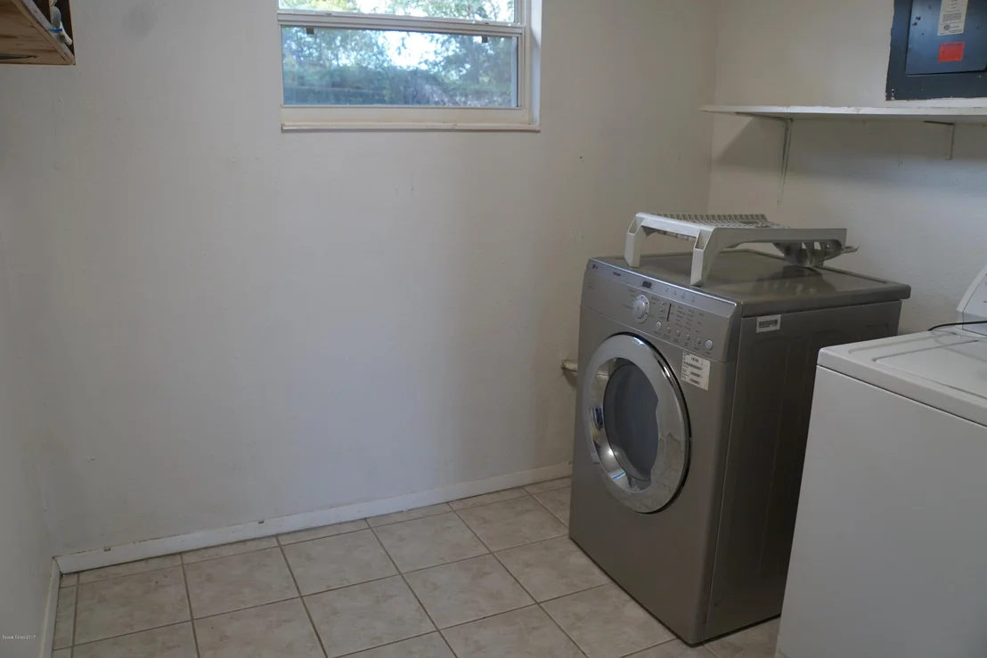 Photo of 988 Kings Post Road