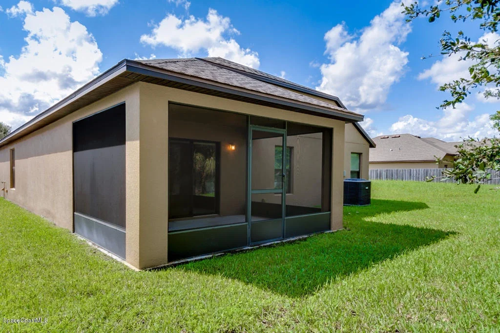 Photo of 534 Dryden Circle