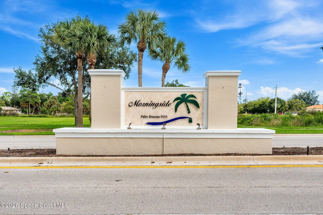Photo of 313 Palm Breezes Drive