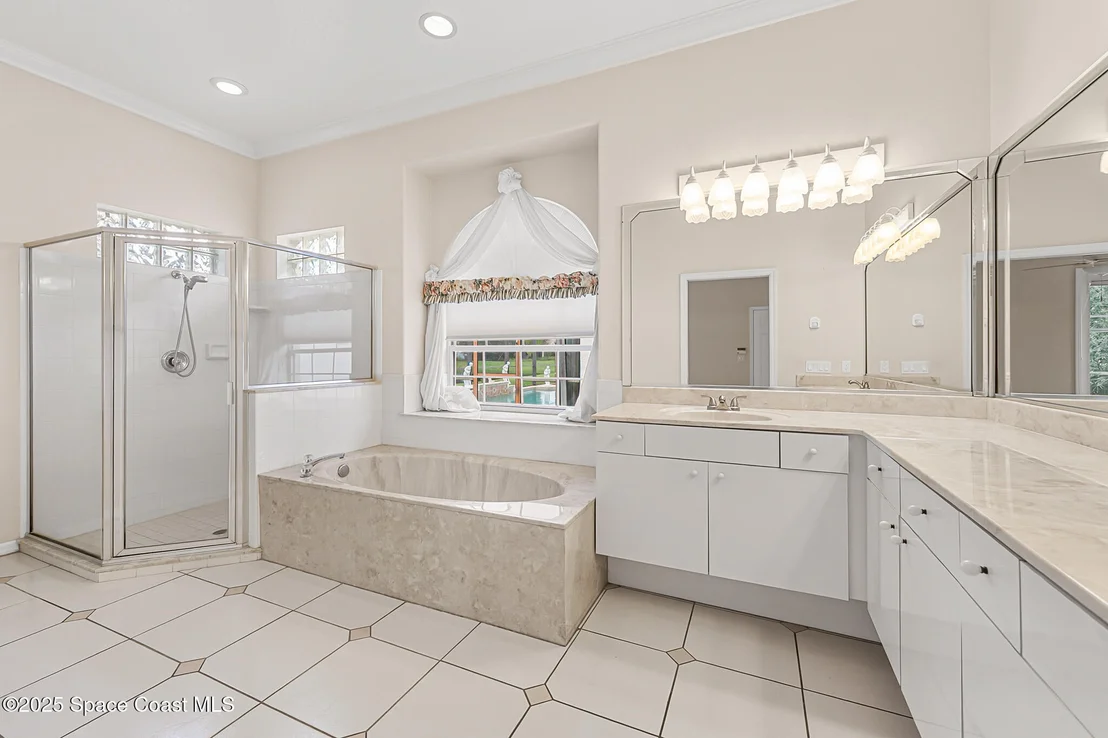 Photo of 853 Suntree Woods Drive