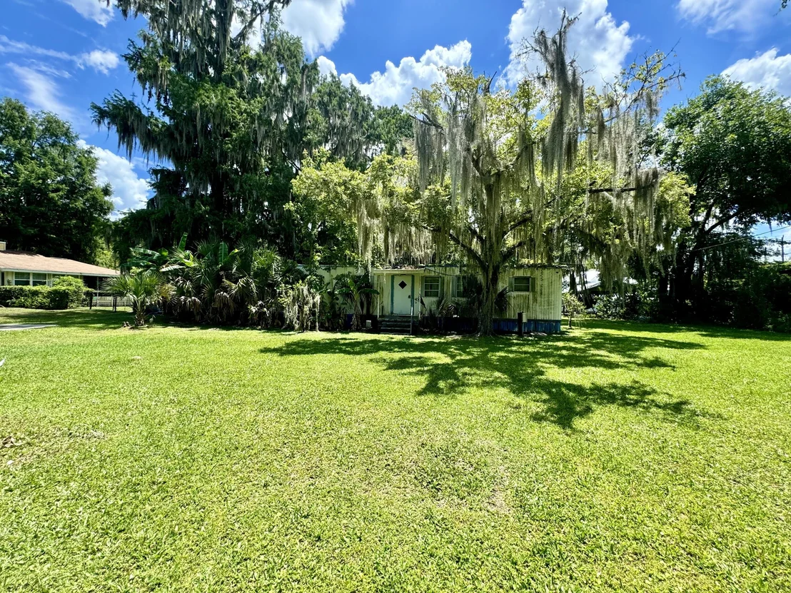 Photo of 56248 Acorn Road