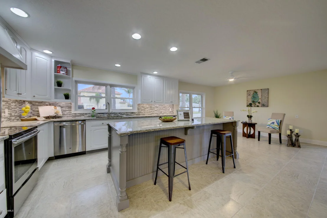 Photo of 427 Riverview Lane
