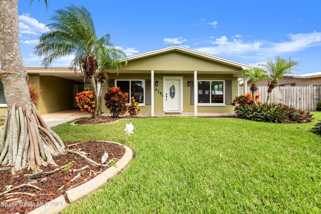 Photo of 2416 Lakeview Drive