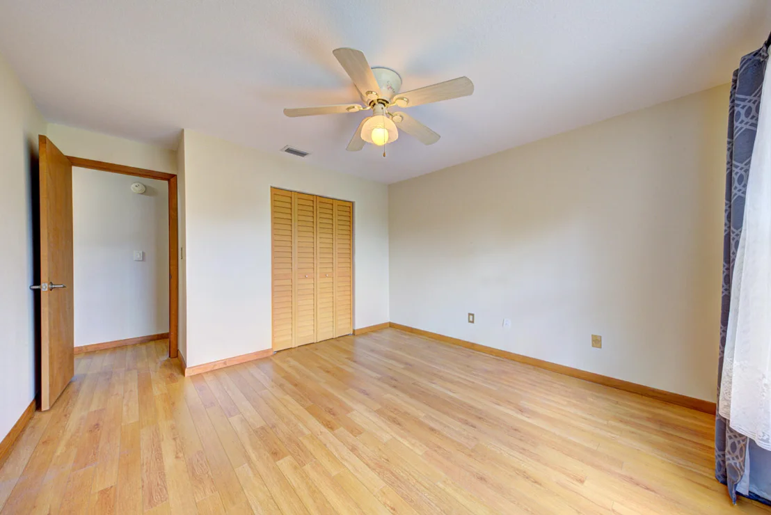 Photo of 4885 Rayburn Road