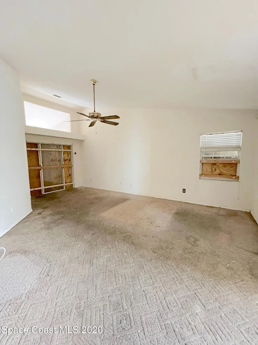 Photo of 1200 Buffing Circle SE