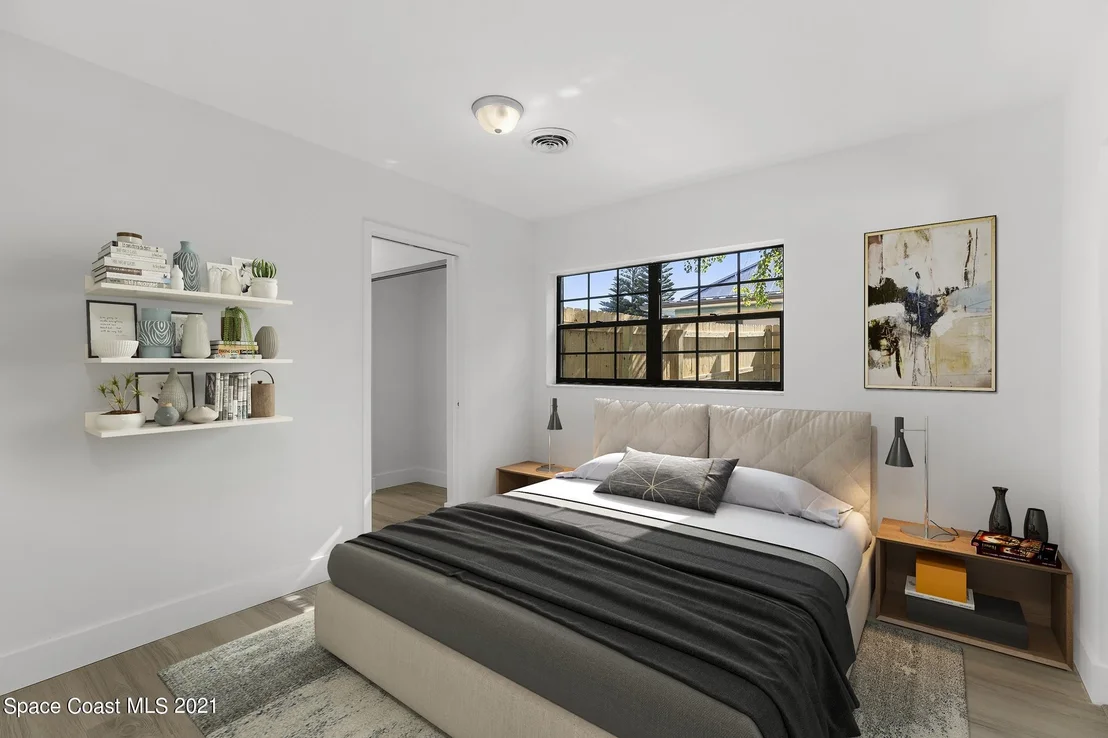 Photo of 151 Cocoa Avenue