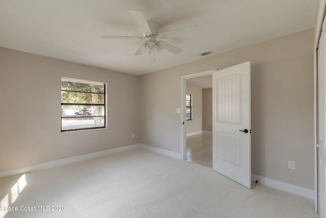 Photo of 6387 Hudson Road