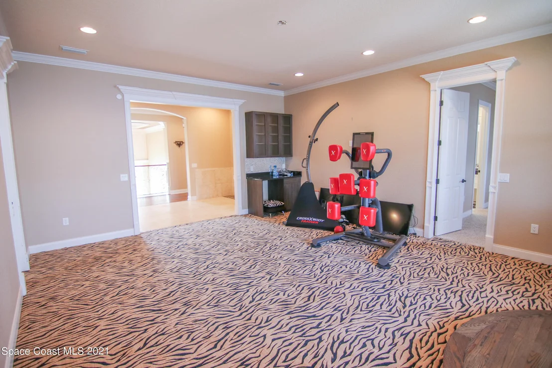 Photo of 228 Mclean Point
