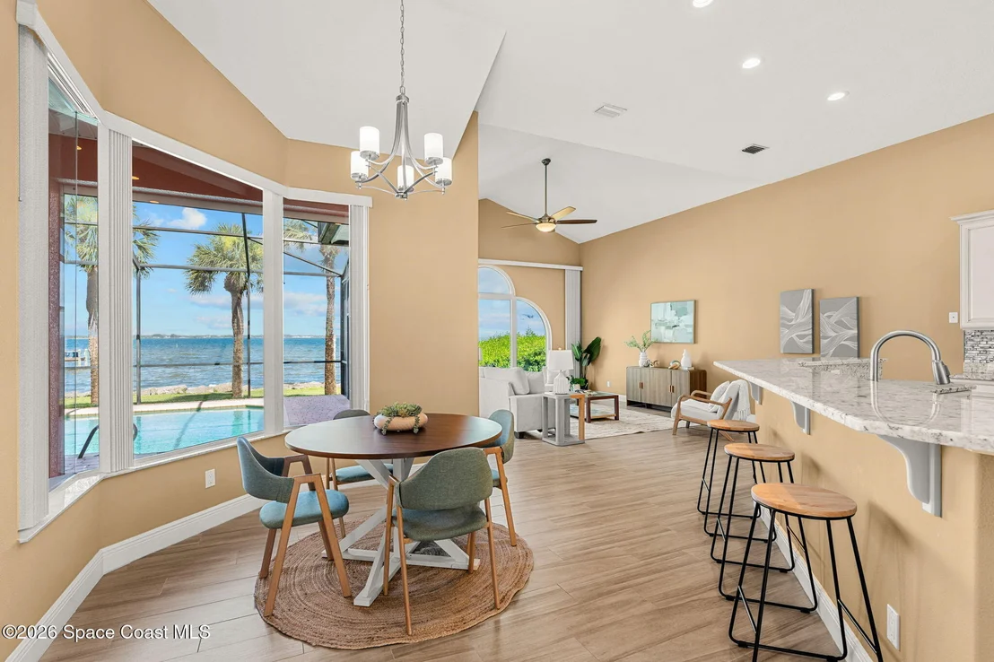 Photo of 327 Island Drive