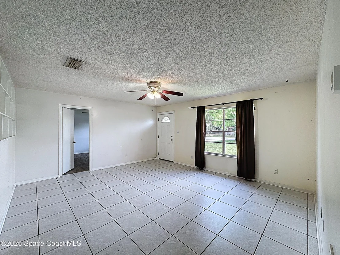 Photo of 4865 Bridge Road