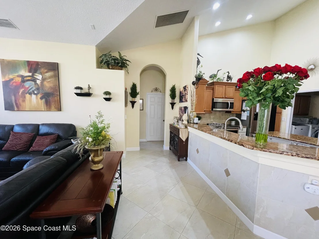 Photo of 336 Southampton Drive
