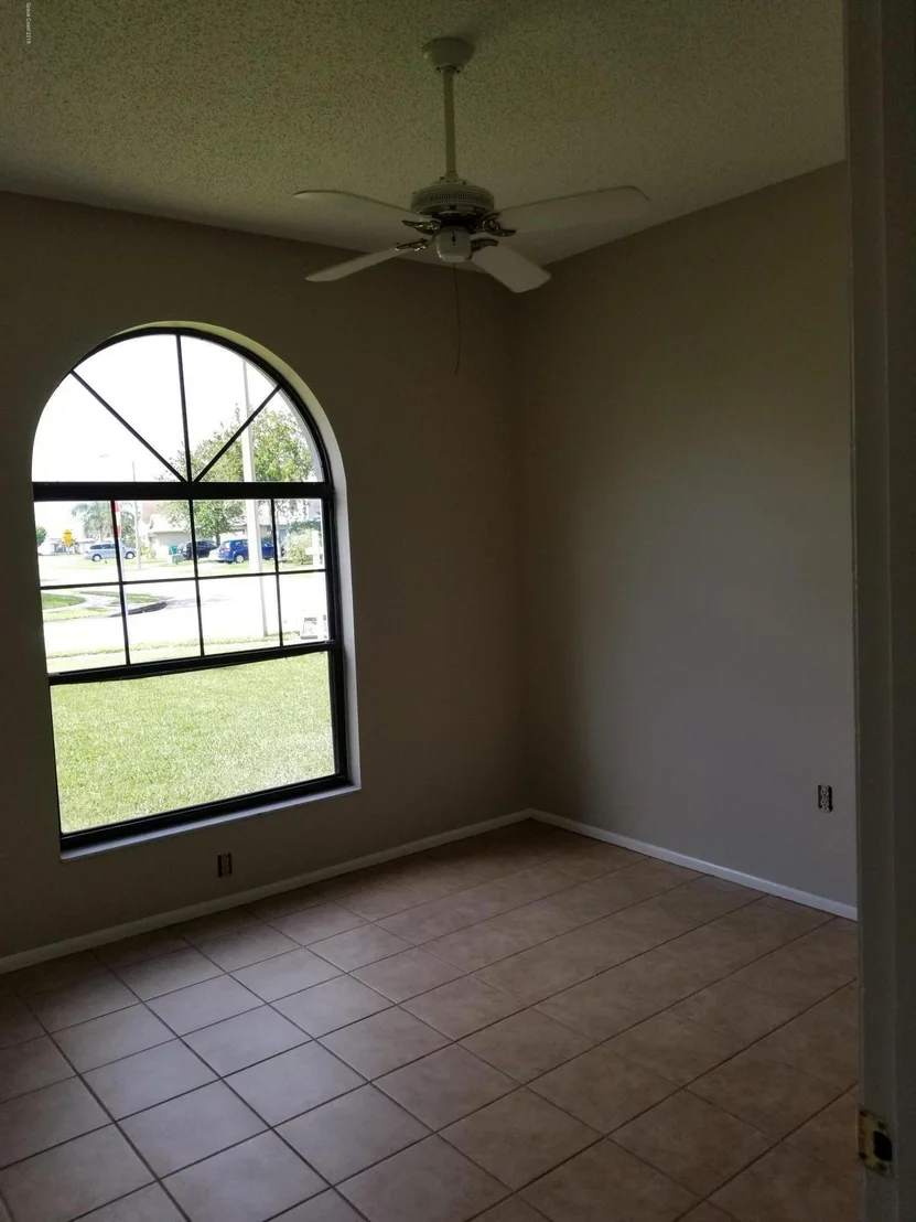 Photo of 1844 Clover Circle