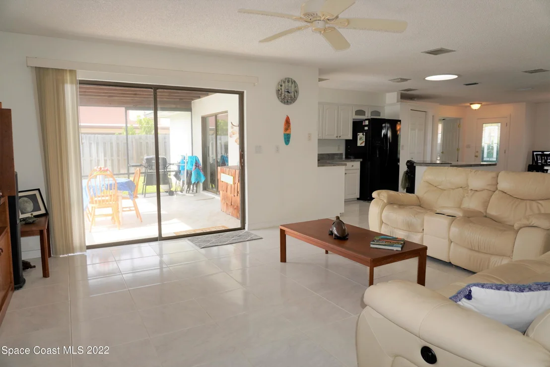 Photo of 710 Hibiscus Drive