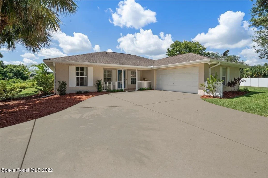 Photo of 2910 Forest Drive