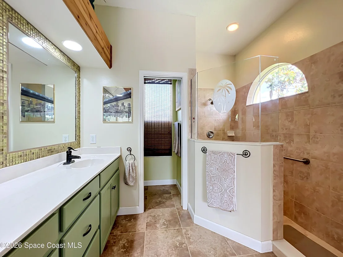 Photo of 1670 Whitman Drive