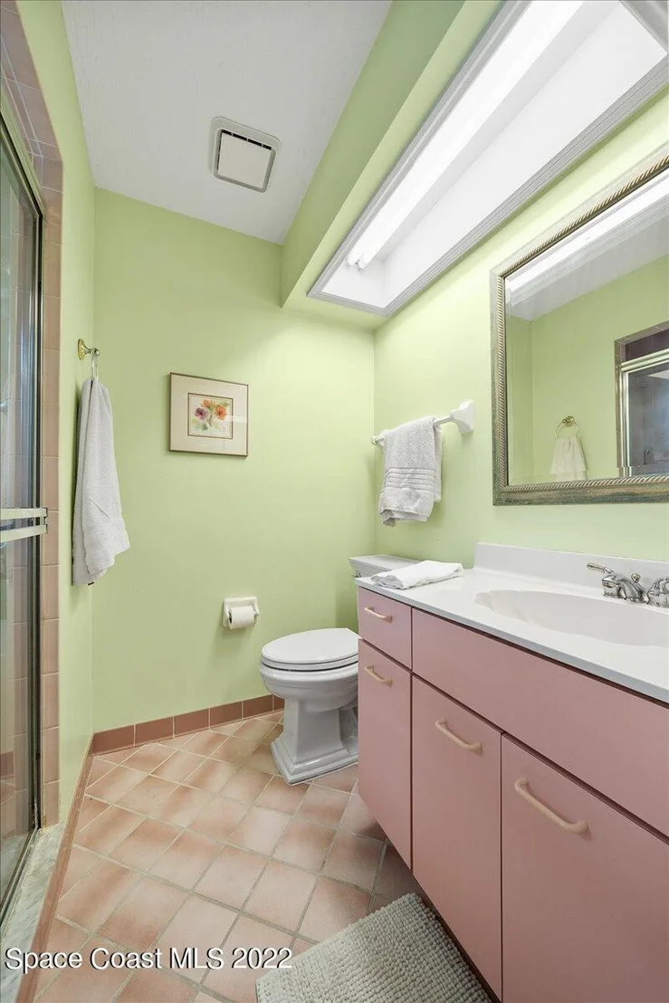 Photo of 655 Jackson Court