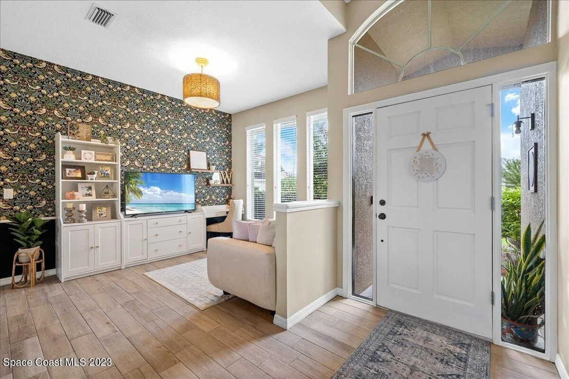 Photo of 767 Thrasher Drive