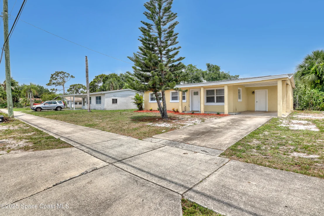 Photo of 2152 Post Road
