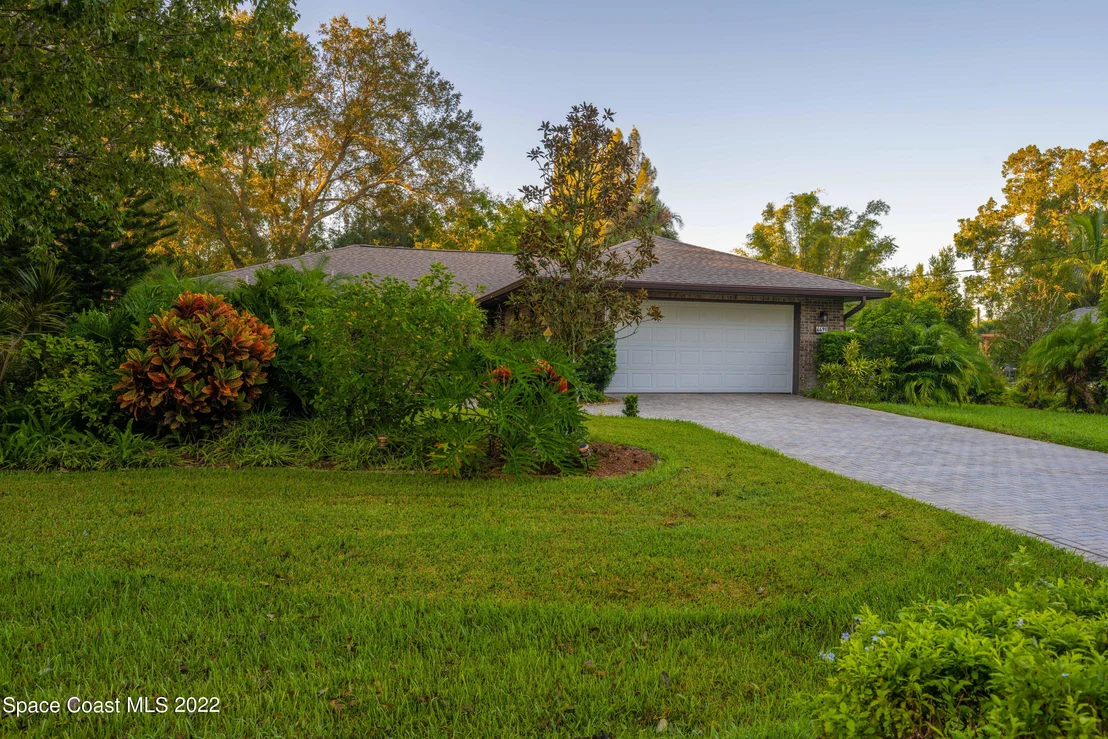 Photo of 6691 Towhee Drive