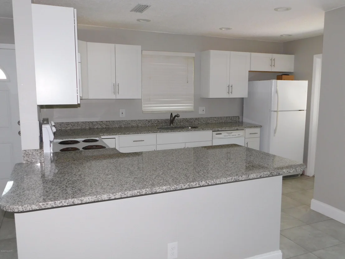 Photo of 2581 Locksley Road