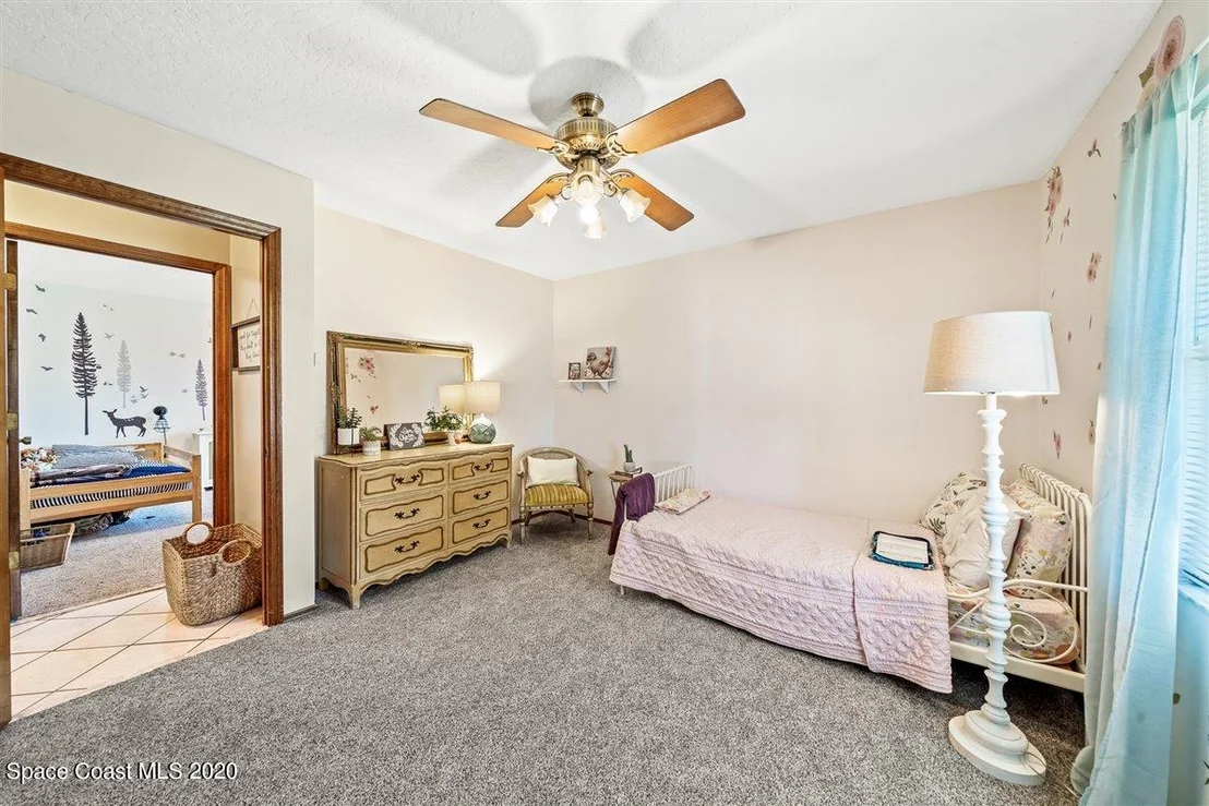 Photo of 4887 Chicago Street