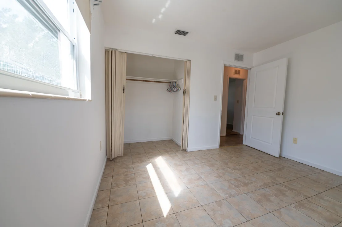 Photo of 1385 Eva Lane
