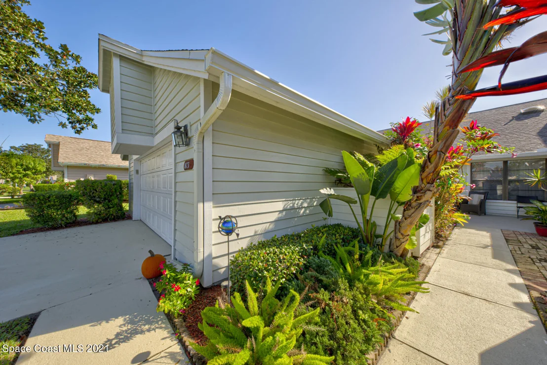 Photo of 873 Ridge Lake Drive