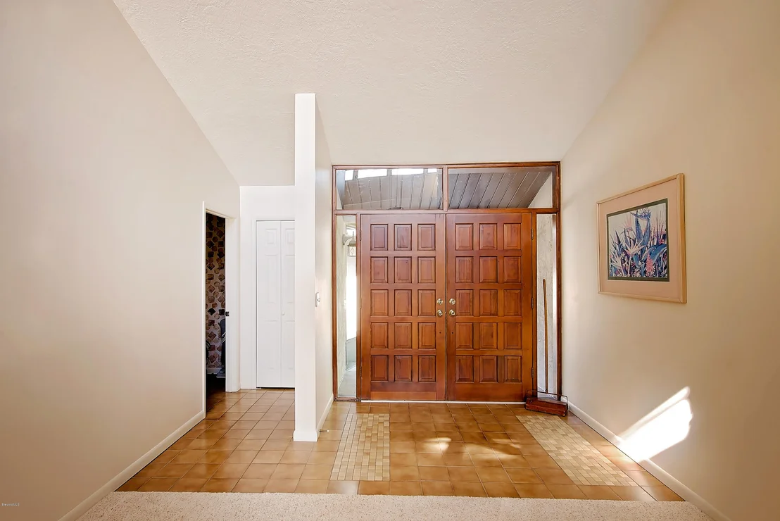 Photo of 3400 Hield Road