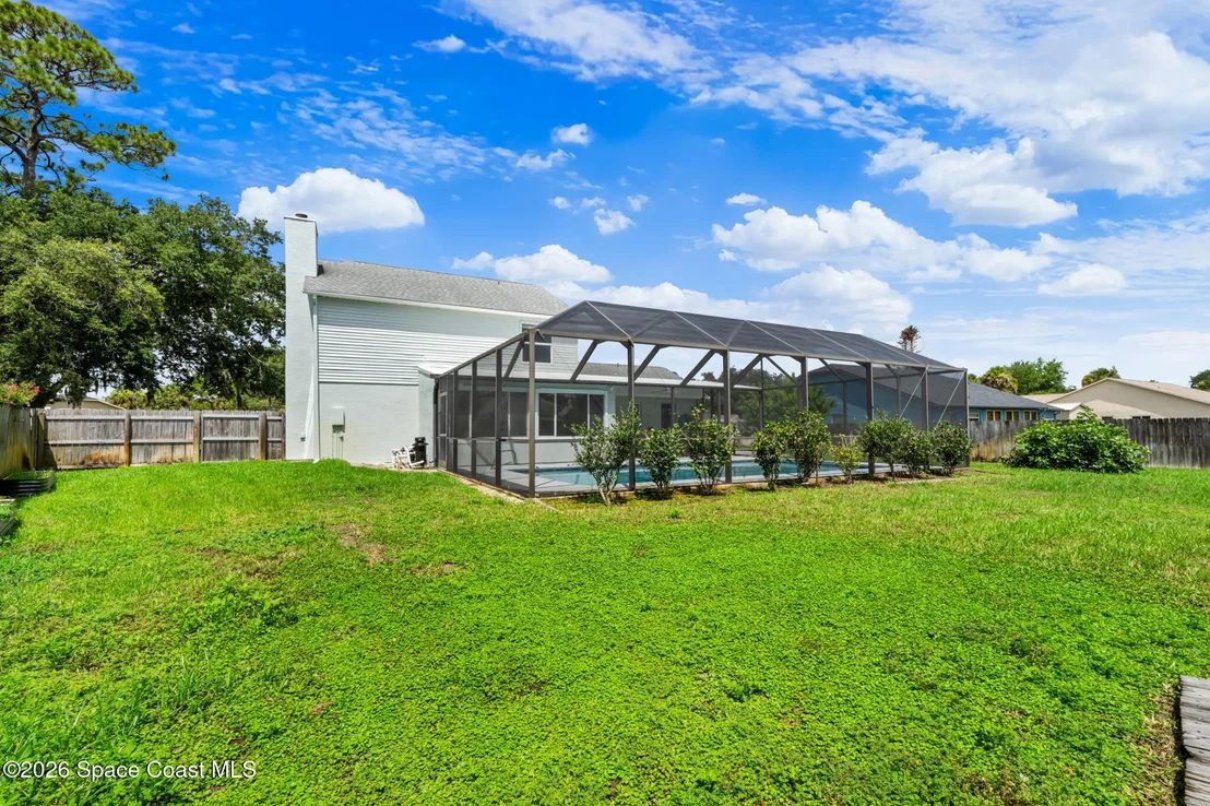 Photo of 4875 Winchester Drive