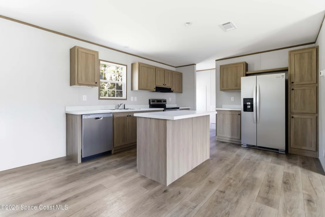 Photo of 6989 Dahlia Drive