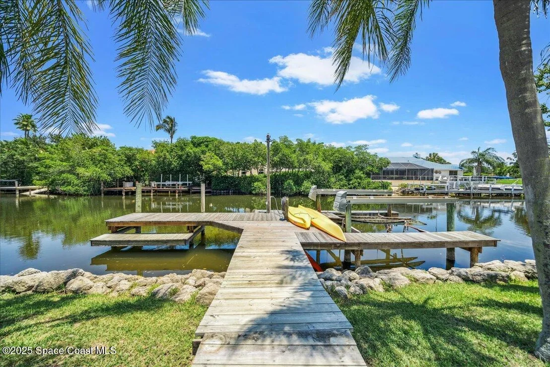 Photo of 489 Lanternback Island Drive