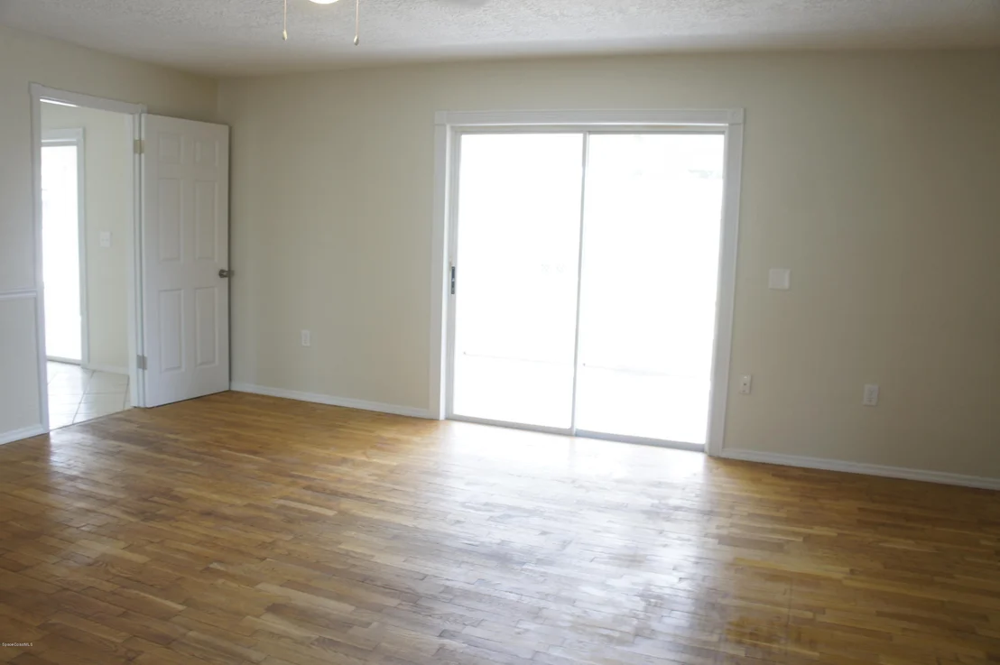 Photo of 565 Imperial Avenue