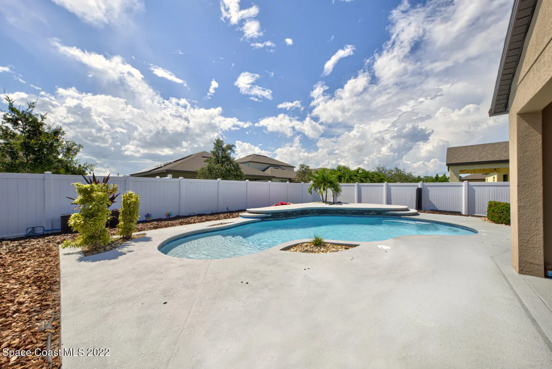 Photo of 1556 Fuji Drive