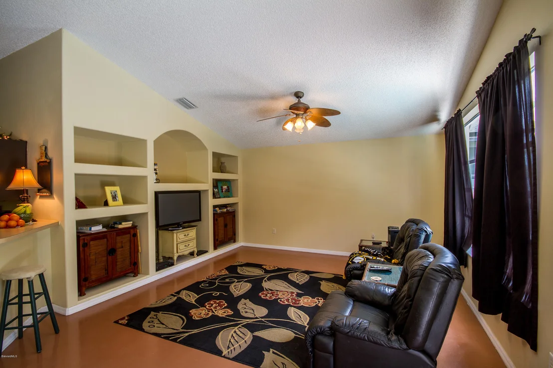 Photo of 605 Sedgewood Circle