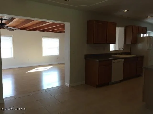 Photo of 1017 Green Road