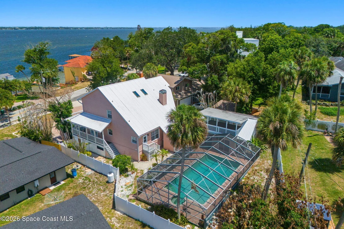 Photo of 2705 N Indian River Drive