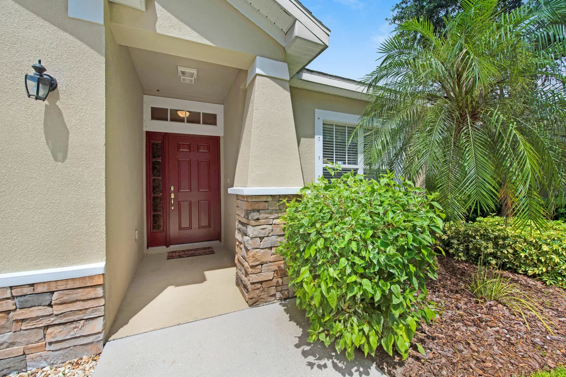 Photo of 412 Waterside Circle