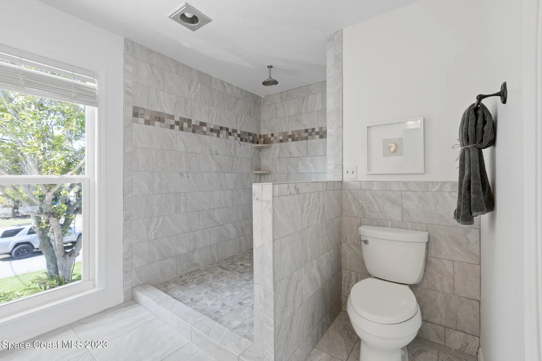 Photo of 538 Sunset Boulevard