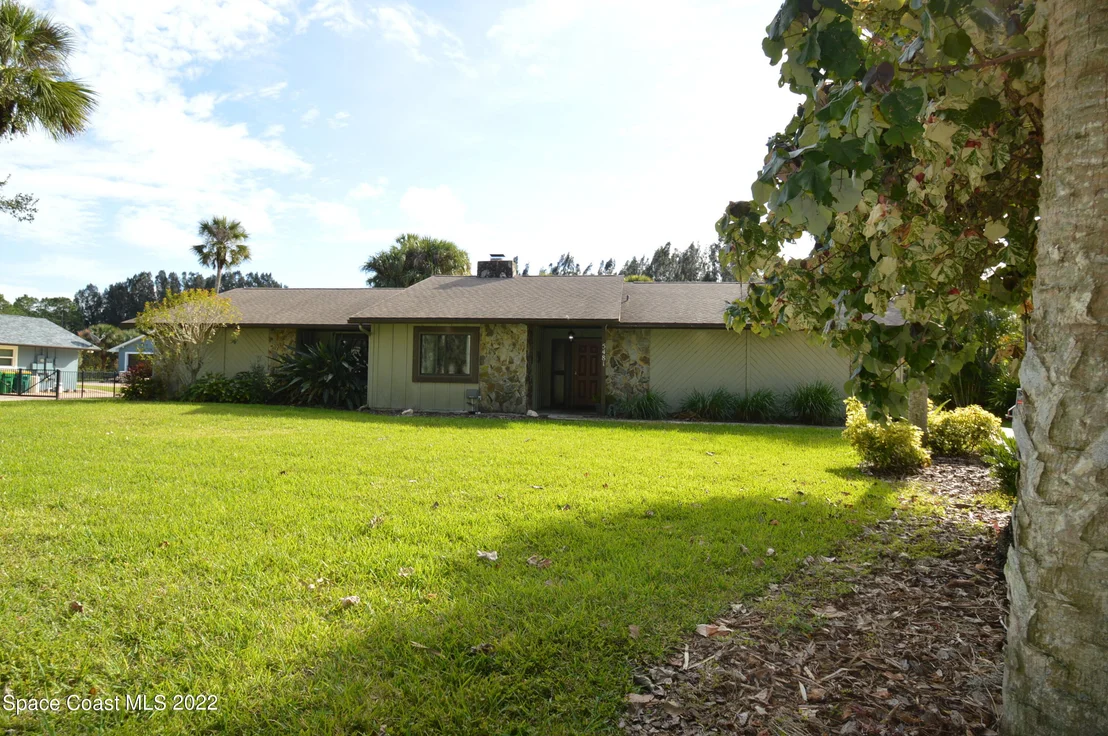 Photo of 5481 Sand Lake Drive